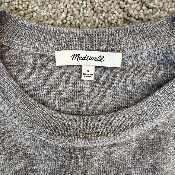 Madewell Women’s Heather Gray Crewneck Sweater, merino wool - Picture 2 of 3